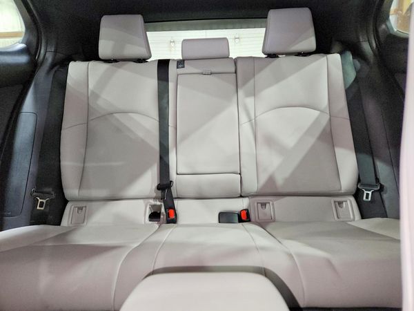 2020 LEXUS UX 250h Premium