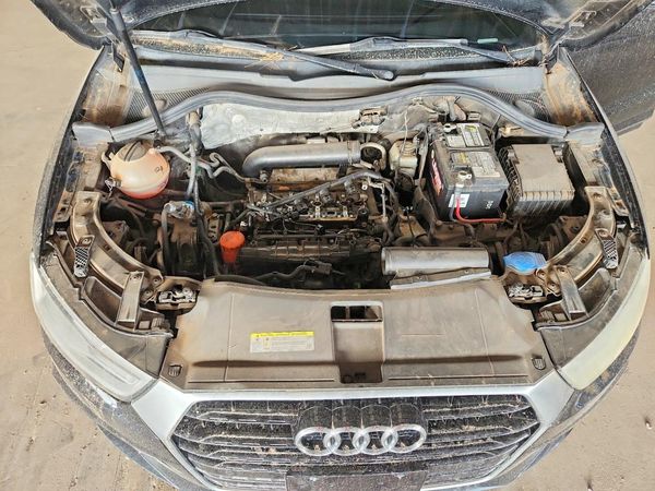 2017 AUDI Q3 quattro Premium — Engine bay