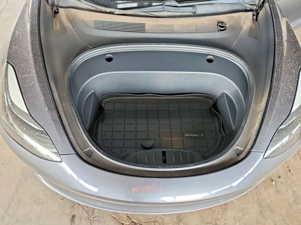 2021 TESLA MODEL 3 — Engine bay