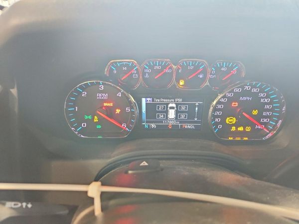 2020 CHEVROLET SUBURBAN LS