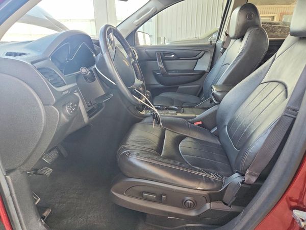 2015 CHEVROLET TRAVERSE LTZ — DENT