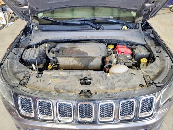 2021 JEEP COMPASS — Engine bay