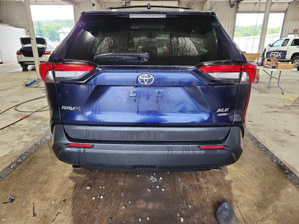 2024 TOYOTA RAV4 XLE — DIRR