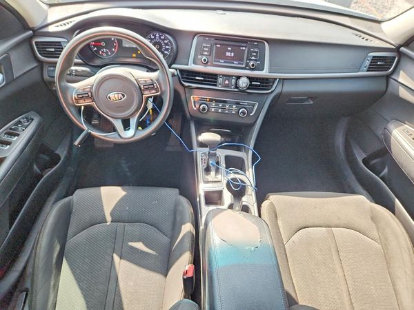 2017 KIA OPTIMA — Passenger 3/4