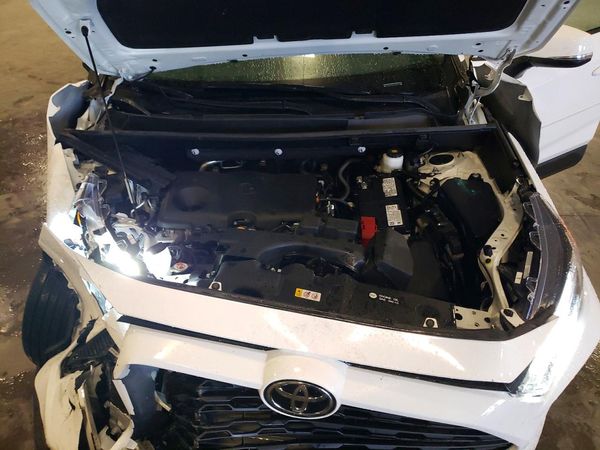 2025 TOYOTA RAV4 — Engine bay