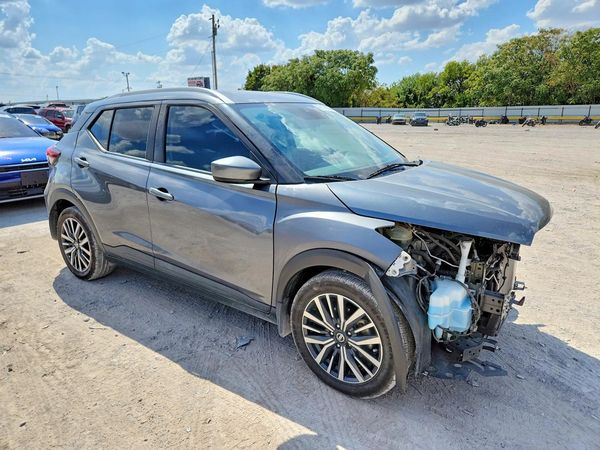 2021 NISSAN KICKS — Passenger 3/4