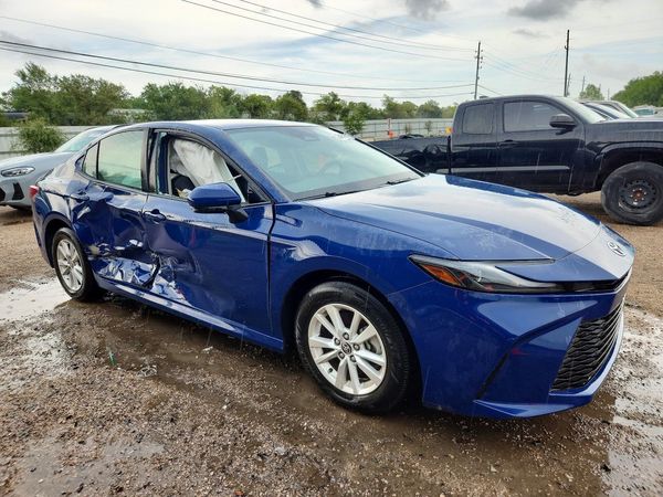 2025 TOYOTA CAMRY — Passenger 3/4