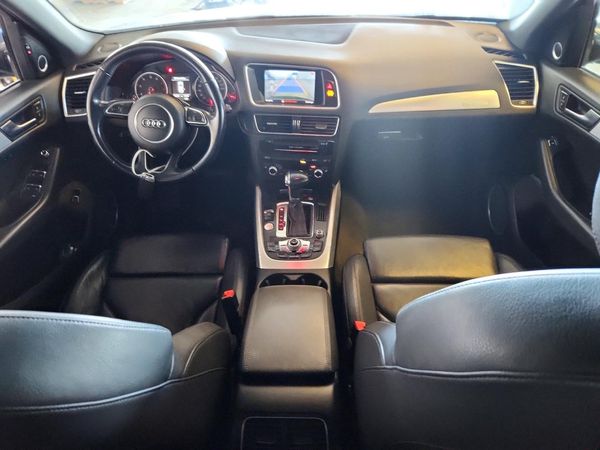2017 AUDI Q5 quattro Premium Plus