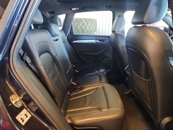 2017 AUDI Q5 quattro Premium Plus