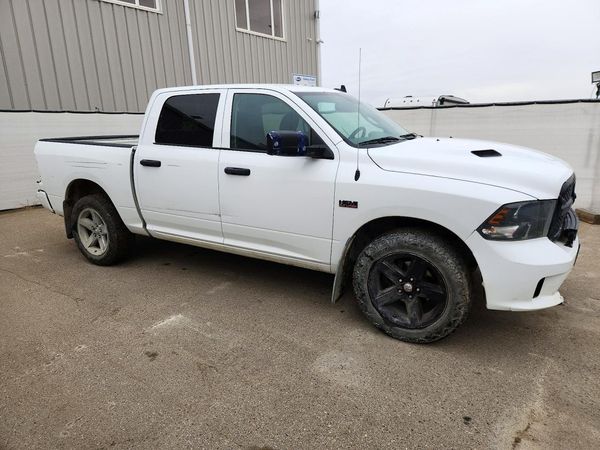 2019 RAM 1500 CLASSIC Tradesman, ST — Passenger 3/4