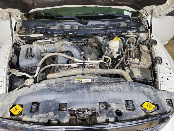 2019 RAM 1500 CLASSIC Tradesman, ST — Engine bay