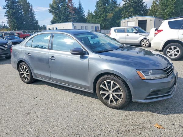 2017 VOLKSWAGEN JETTA SE