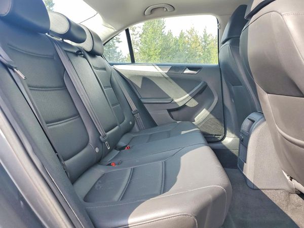 2017 VOLKSWAGEN JETTA SE
