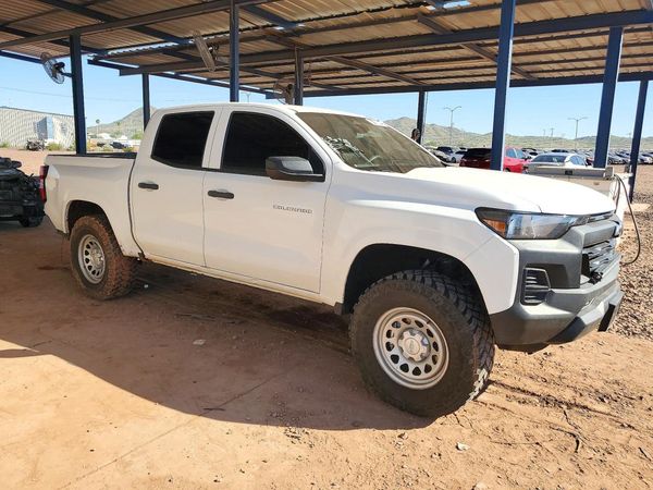 2024 CHEVROLET COLORADO Work Truck — Passenger 3/4