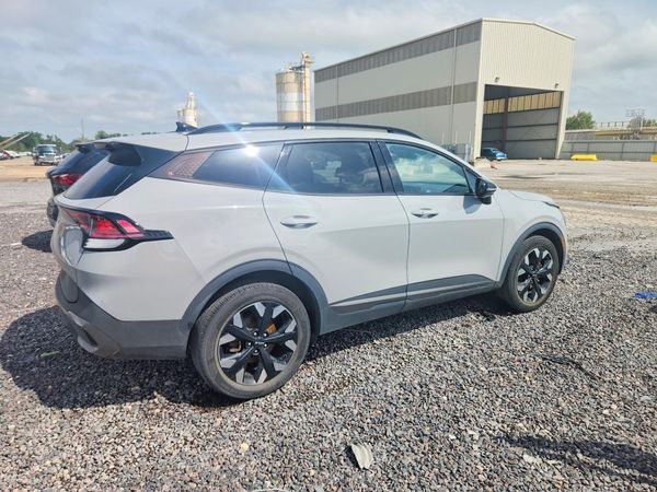 2023 KIA SPORTAGE X-LINE