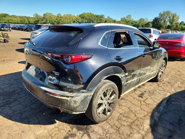 2022 MAZDA CX-30 Premium Package
