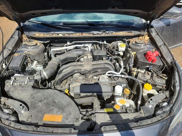 2020 SUBARU OUTBACK — Engine bay