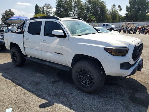 2020 TOYOTA TACOMA SR5