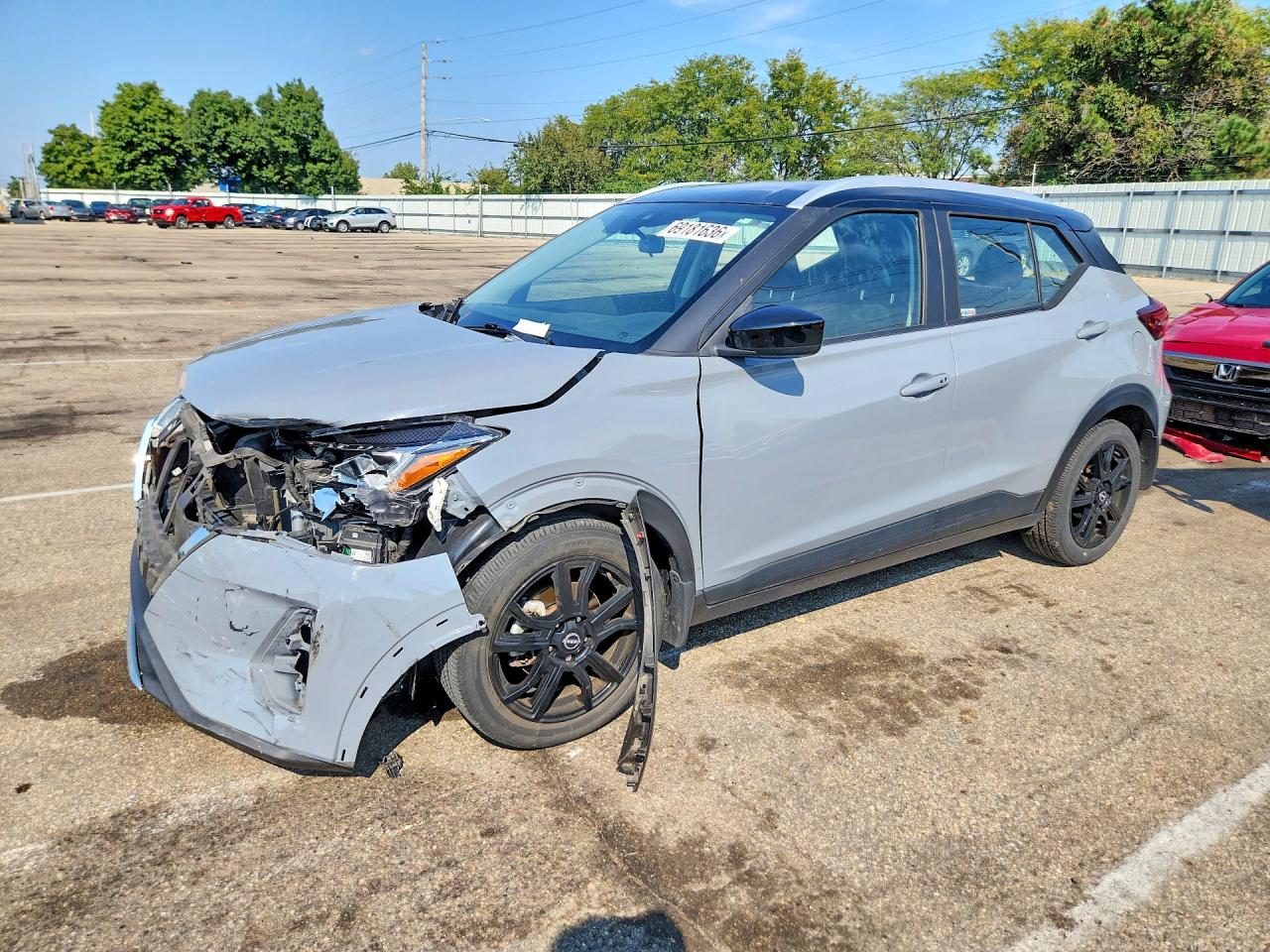 2024 NISSAN KICKS — Front 3/4