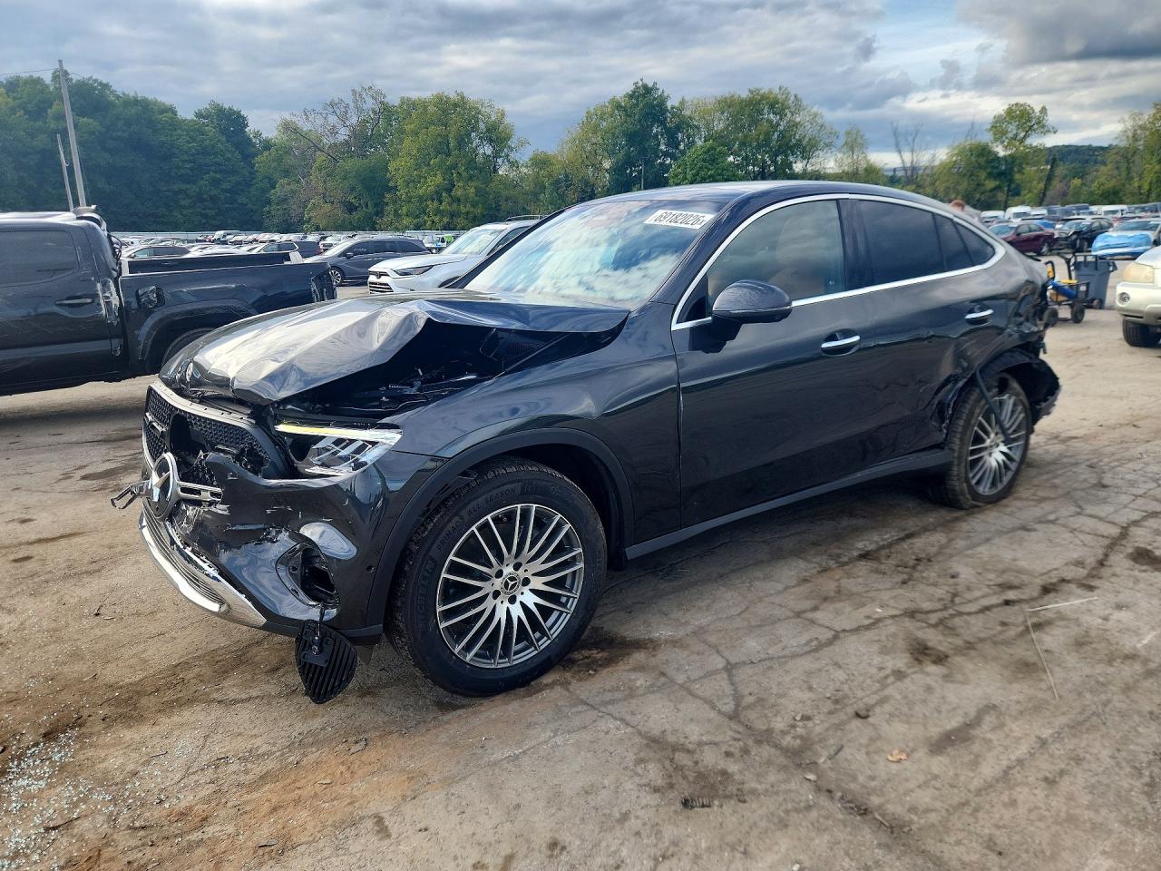 2026 MERCEDES-BENZ GLC COUPE GLC300 4MATIC — Front 3/4