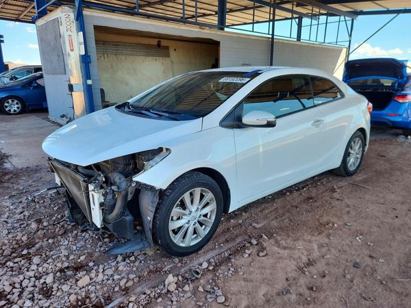 2014 KIA FORTE KOUP — DSFA — Front 3/4