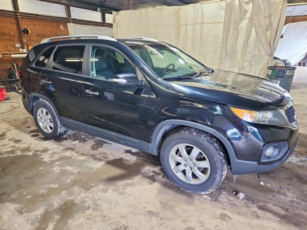 2013 KIA SORENTO Base / LX — Passenger 3/4