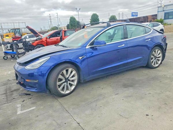 2018 TESLA MODEL 3
