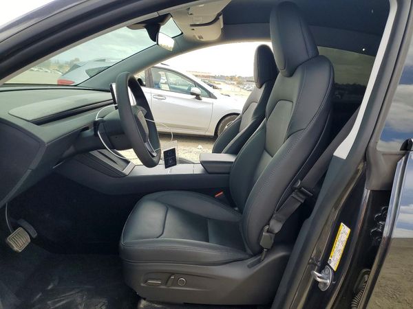 2026 TESLA MODEL Y — DENT