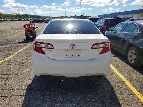 2014 TOYOTA CAMRY — DIRR
