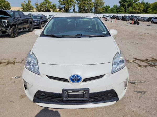2015 TOYOTA PRIUS