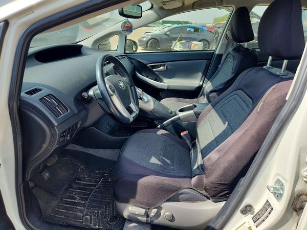 2015 TOYOTA PRIUS
