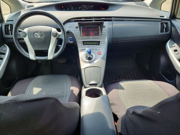 2015 TOYOTA PRIUS
