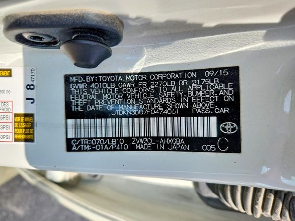 2015 TOYOTA PRIUS