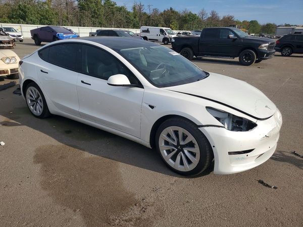 2022 TESLA MODEL 3 — Passenger 3/4