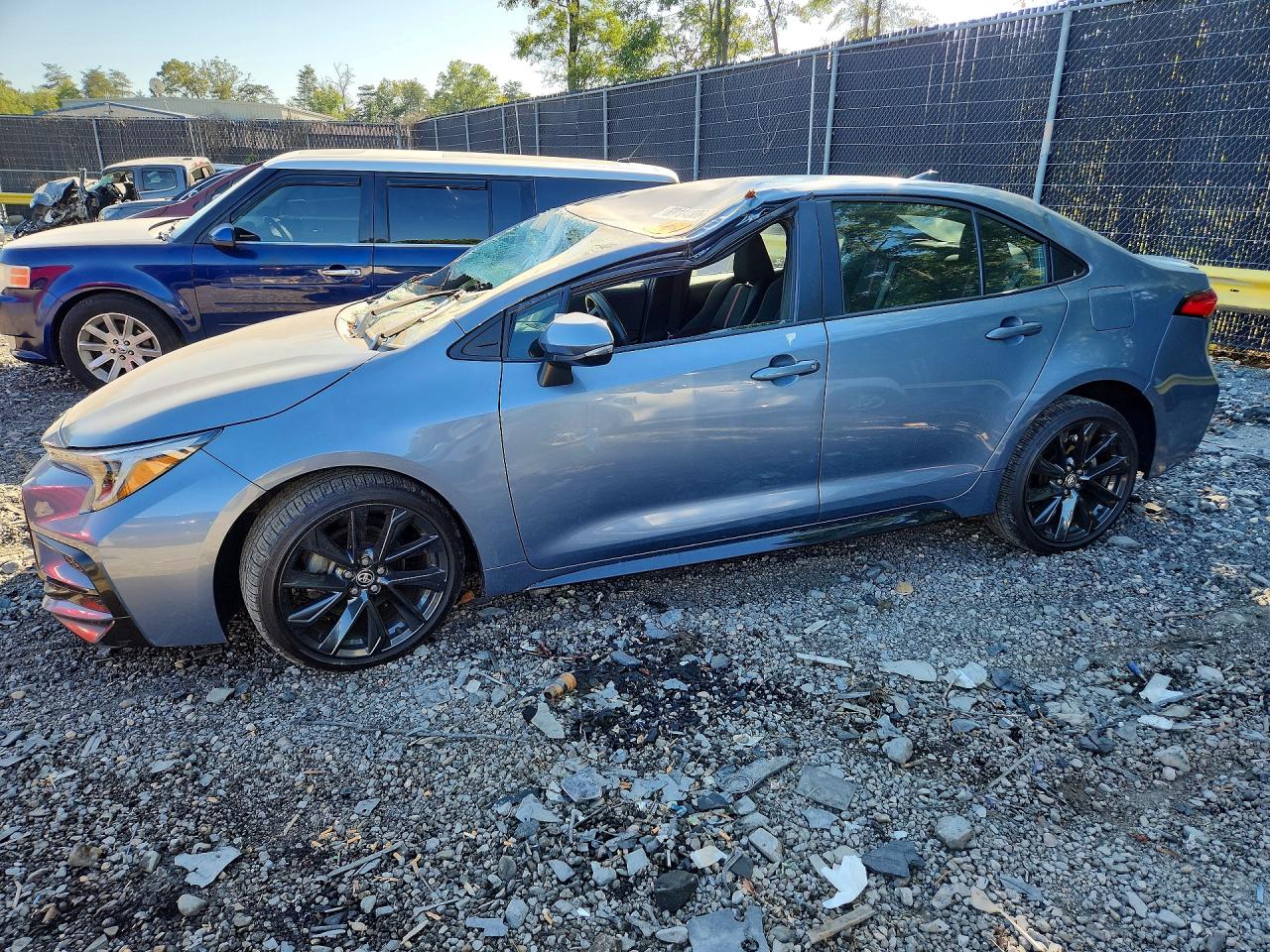 2024 TOYOTA COROLLA SE — Front 3/4