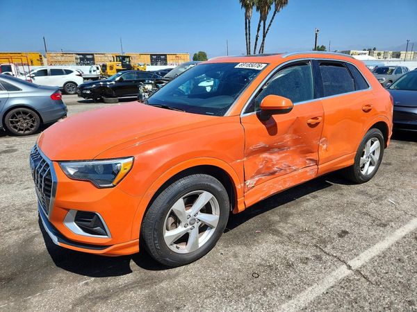 2020 AUDI Q3 quattro Premium — Front 3/4