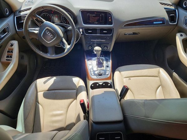 2012 AUDI Q5 Premium Plus — CKPT