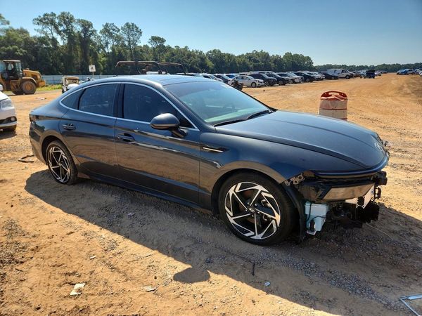 2025 HYUNDAI SONATA SEL Convenience — Passenger 3/4