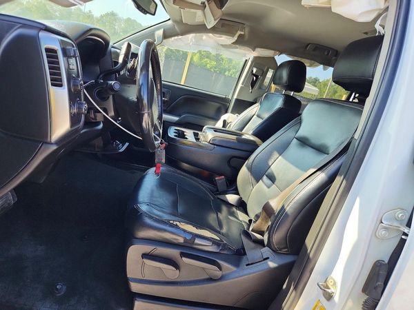 2018 CHEVROLET SILVERADO LT — DENT