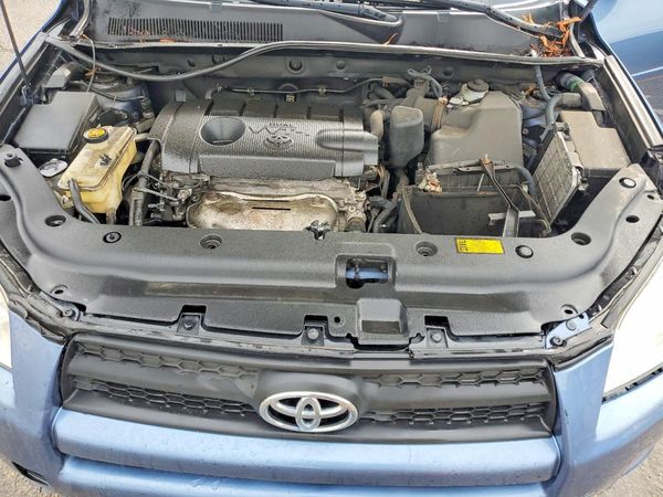 2012 TOYOTA RAV4 Standard — Engine bay