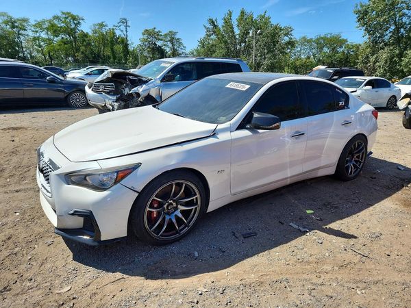 2016 INFINITI Q50
