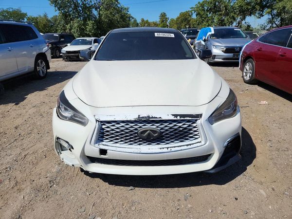 2016 INFINITI Q50