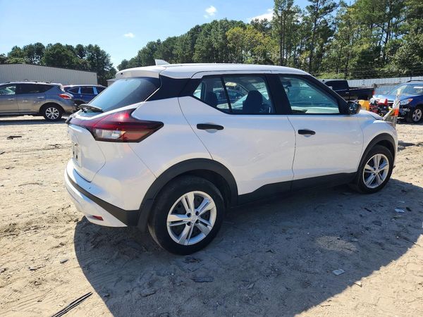 2024 NISSAN KICKS S