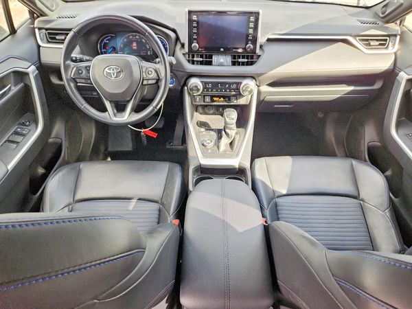 2019 TOYOTA RAV4 XSE HV 4WD — CKPT
