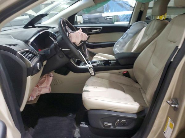 2018 FORD EDGE Titanium — DENT