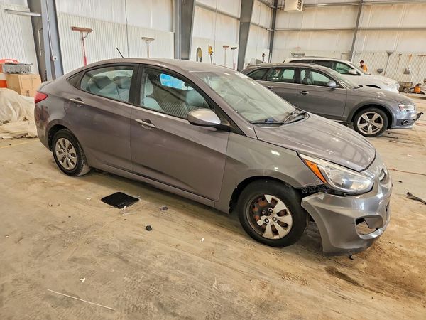 2015 HYUNDAI ACCENT — Passenger 3/4