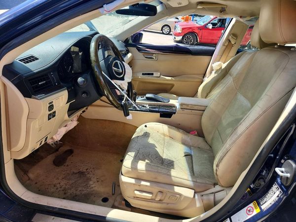 2015 LEXUS ES350 350 — DENT