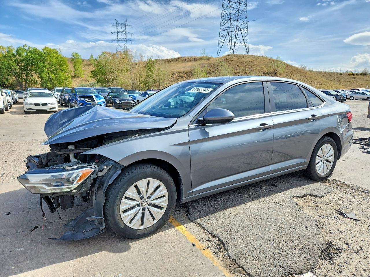 2019 VOLKSWAGEN JETTA — Front 3/4