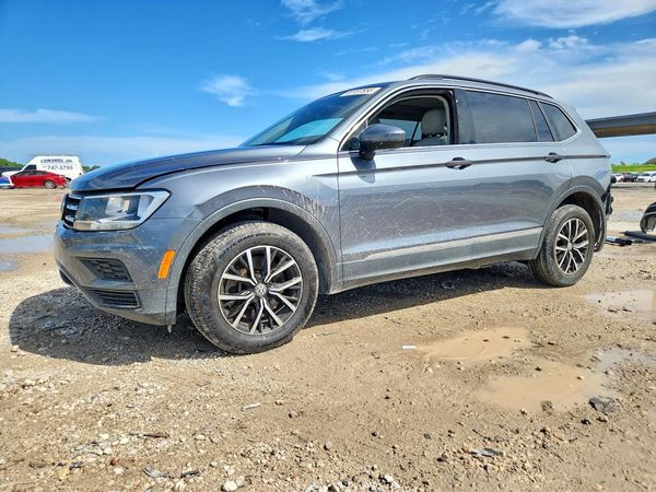 2021 VOLKSWAGEN TIGUAN — Front 3/4
