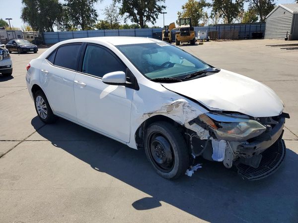 2014 TOYOTA COROLLA L/LE — Passenger 3/4